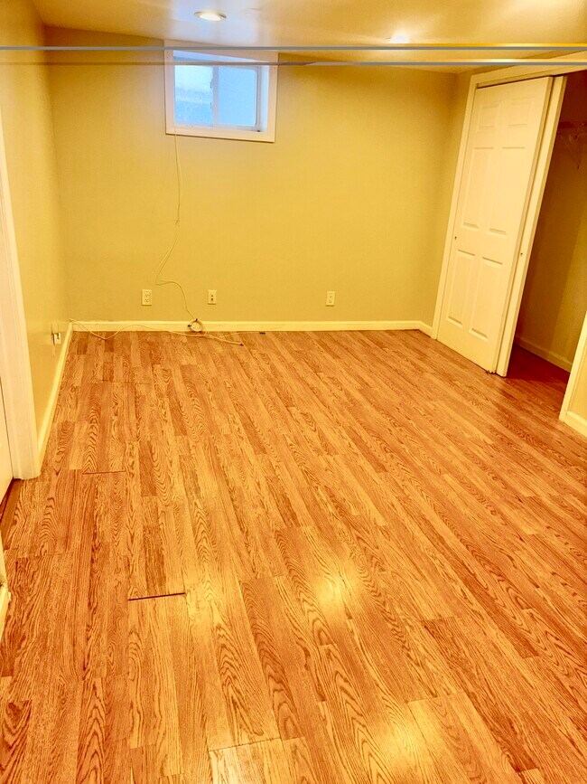 Sala de estar - 10930 120th St