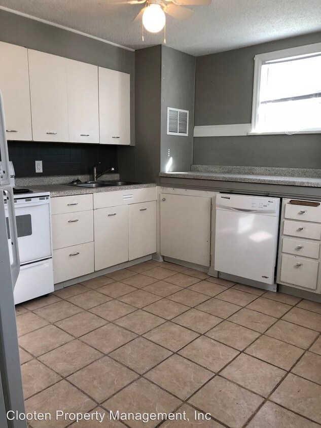Primary Photo - 1020 N 15th St