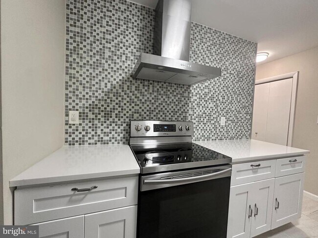 Building Photo - 505B Cypress Point Cir