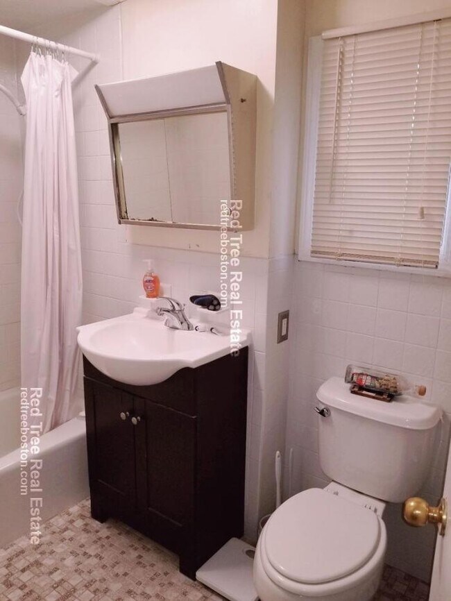 Foto del edificio - 2 bedroom in Chelsea MA 02150