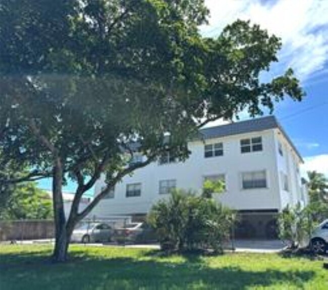 Foto del edificio - 6200 NE 22nd Way