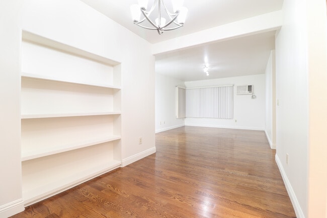 Foto del edificio - 5255 Via Campo St