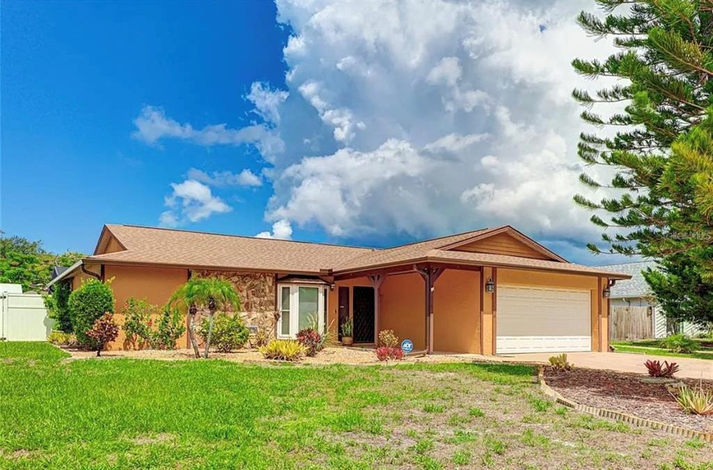 Foto principal - 7316 Caladesia Dr