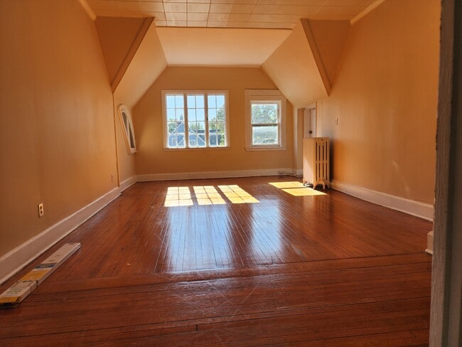 SALA DE ESTAR - 720 Madison Ave