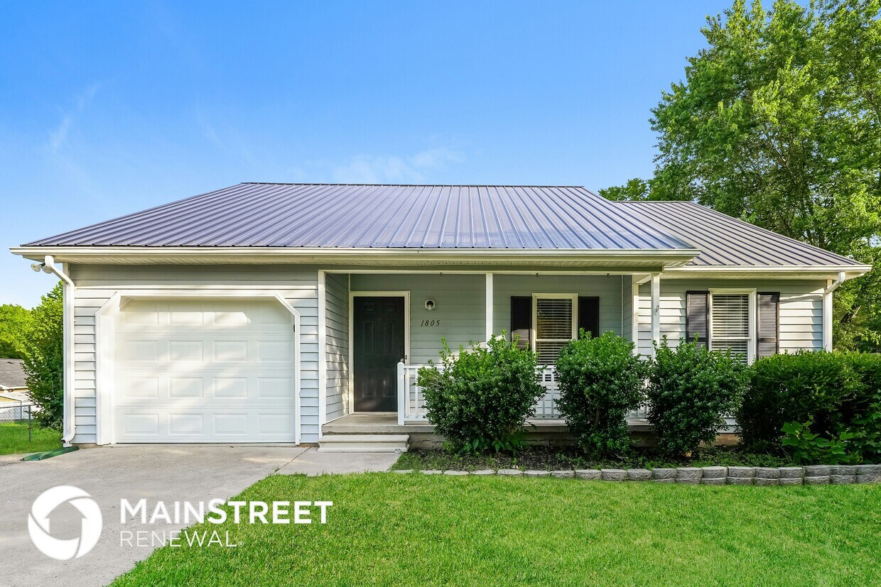 Foto principal - 1805 Greencedar Ln
