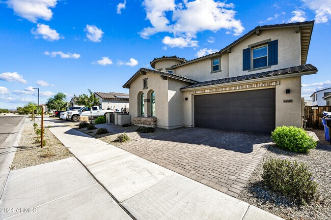 Building Photo - 14049 W Desert Hollow Dr