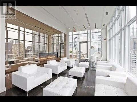 Building Photo - 126-126 Simcoe St