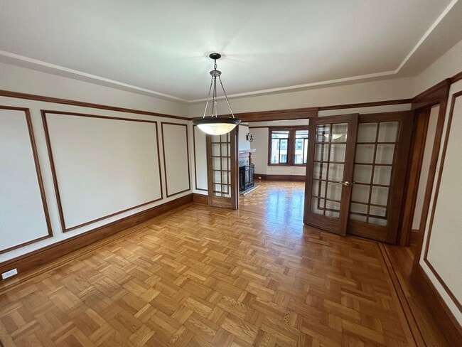 Building Photo - Charming Parkside 2bd/2bth Home