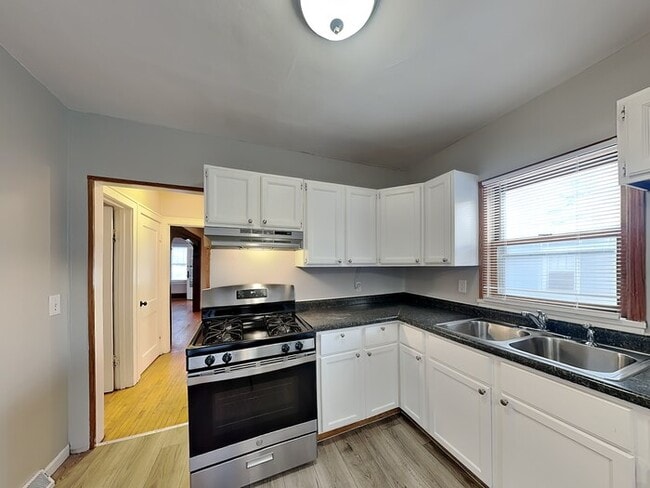 Foto del edificio - 891 Hazelwood St