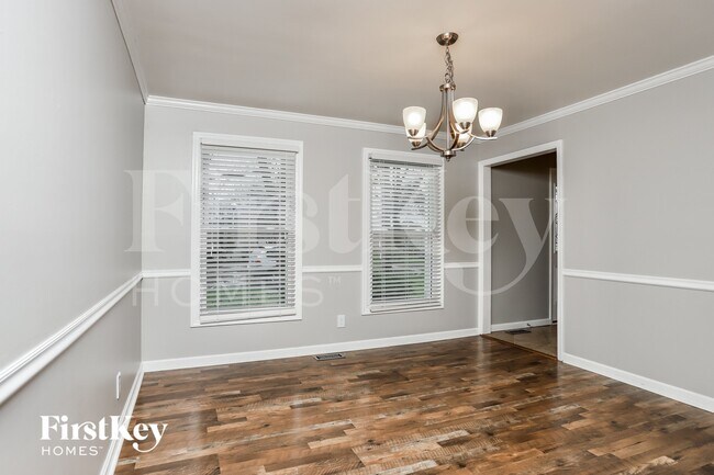 Foto del edificio - 15520 Golden Ridge Ct