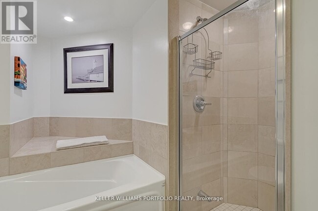 Building Photo - 218 Queens Quay W