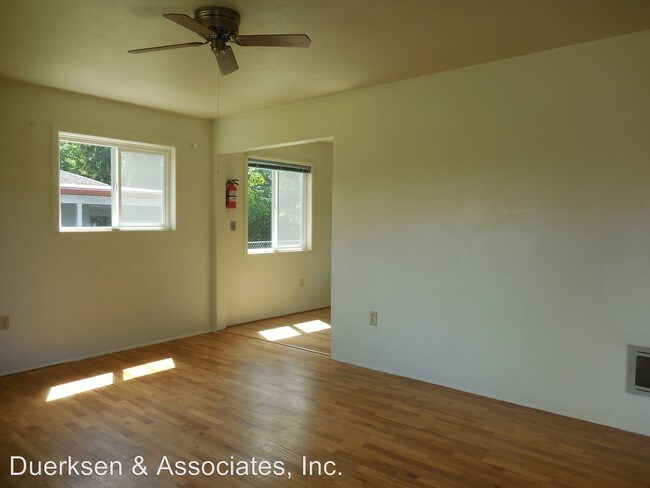 Building Photo - 2 br, 1 bath Apartment - 1214 NW Dixon