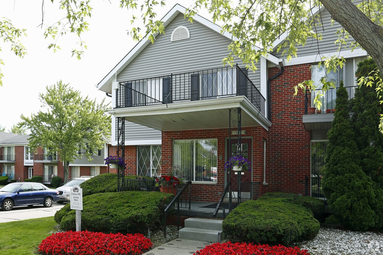 Carriage Hill Apartments Dearborn Heights