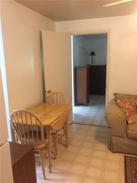 Foto del edificio - 294 Hines Ave