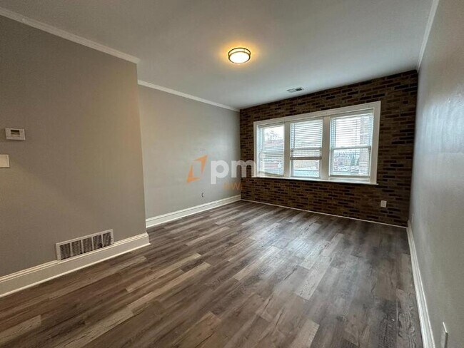 Foto del edificio - 1309 119th St