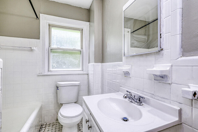 Foto del edificio - 3287 Tyler St