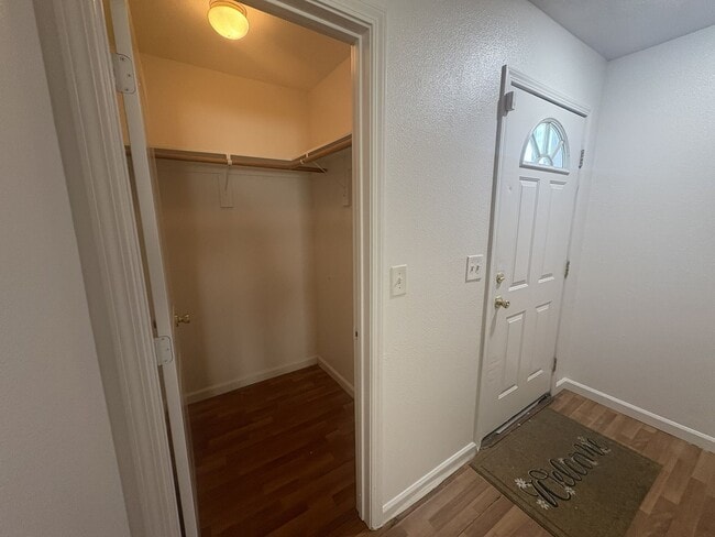 Building Photo - SAC T 1138