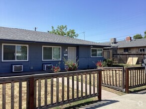 Building Photo - 3362 Mayfair Dr S