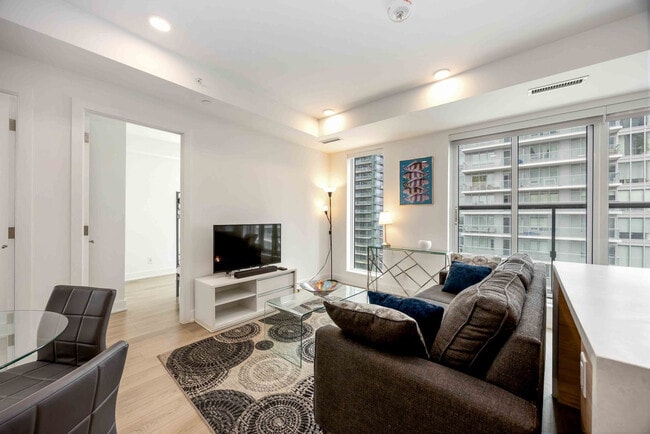 Photo du bâtiment - 200 Redpath Ave