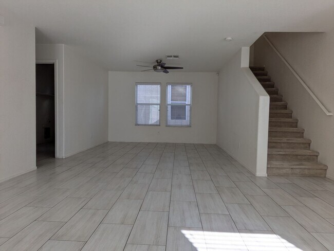 Foto del edificio - Northwest Beauty 3 Bedroom 3 Bath 2 Car garage