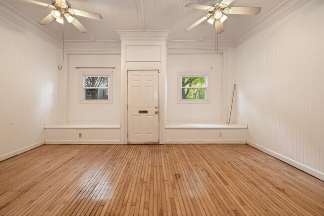 Foto del edificio - 2772 N Bremen St