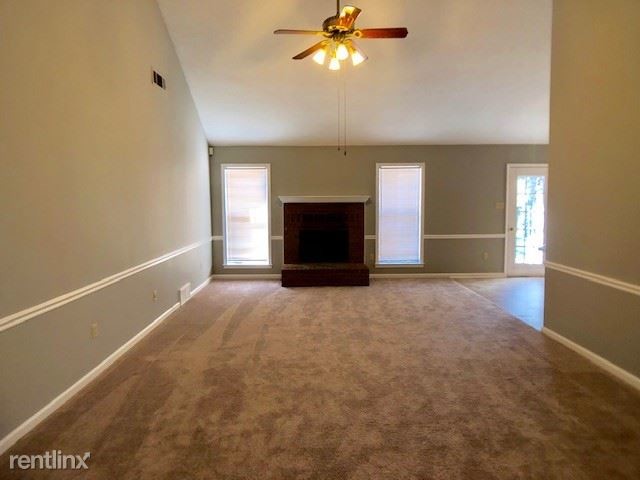 Foto del edificio - 3 br, 2 bath House - 7037 Meadowlands Pl