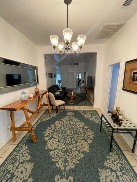 Foto del edificio - 1500 E 2nd St