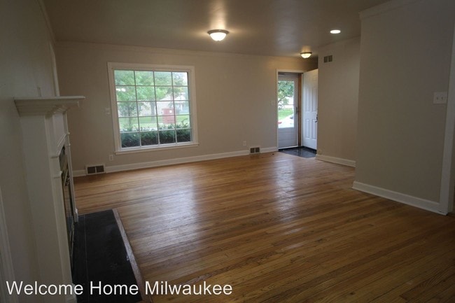 Building Photo - 3 br, 1.5 bath House - 3915 W Roosevelt Dr
