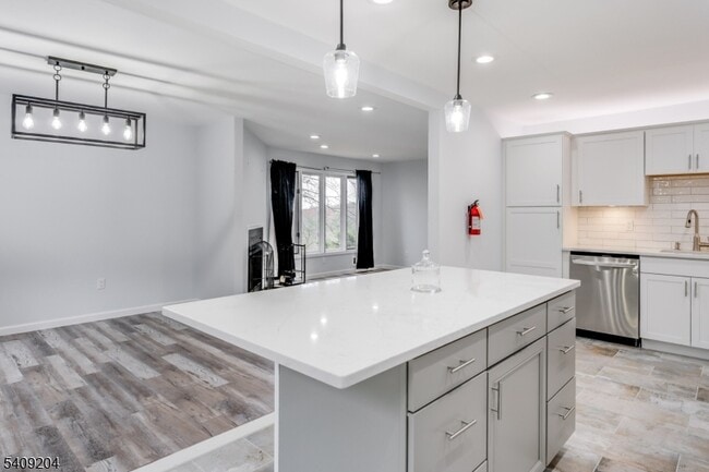 Building Photo - 111 Patriots Rd