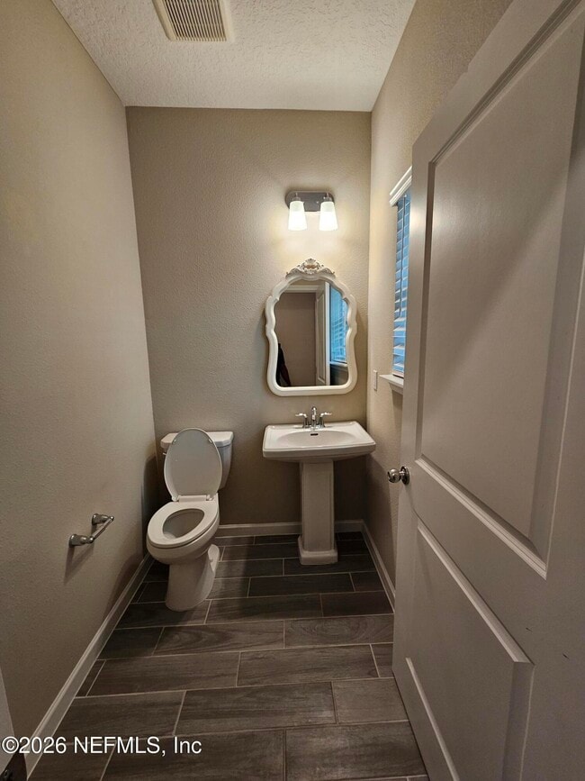 Foto del edificio - 10330 Alder Creek Ln