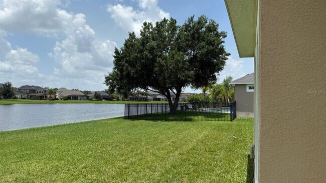 Building Photo - 16138 Bristol Lake Cir