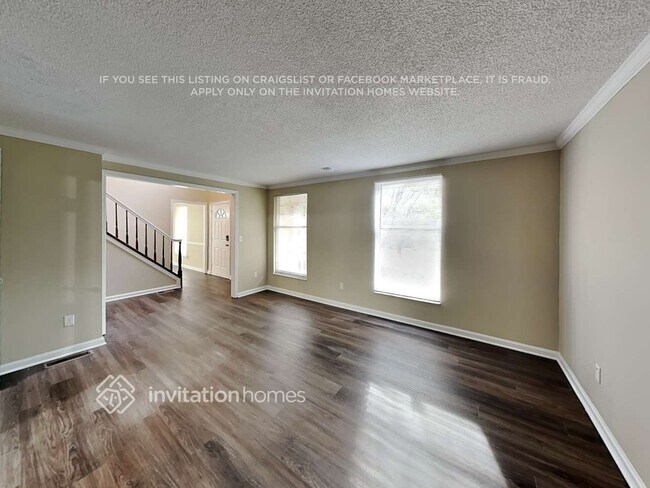 Building Photo - 7501 Batavia Ln