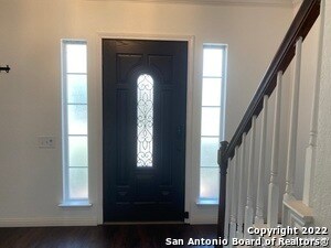 Foto del edificio - 614 Stoneway Dr