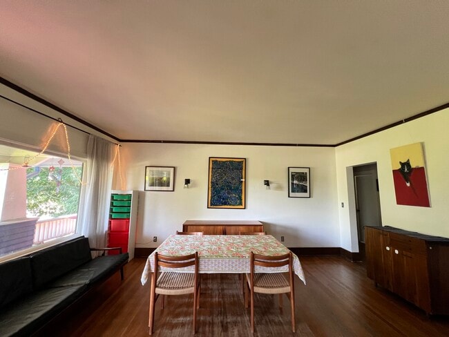 Dining room - 1310 NE 49th Ave