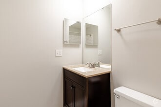 2BR, 2BA - Ontario - ReNew on Naper