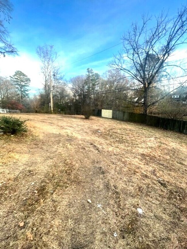 Newly Renovated Home In Raleigh House Rental in Memphis, TN