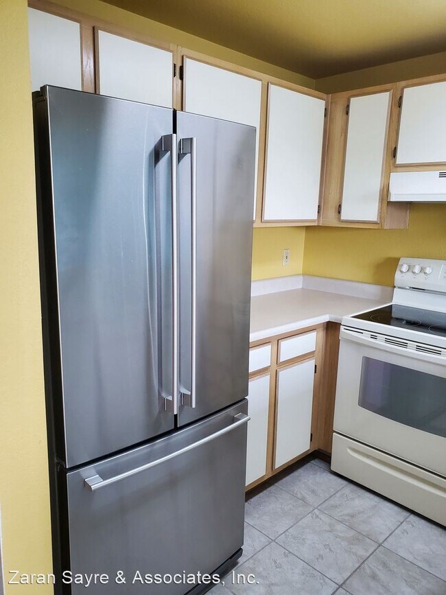 Foto del edificio - 1 br, 1 bath House - 28610 16th Ave S. #404