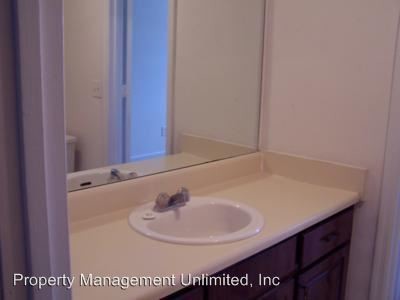 Building Photo - 8838 W Hills Ct