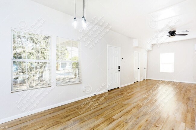 Foto del edificio - 2 br, 1 bath House - 2530 W Salinas