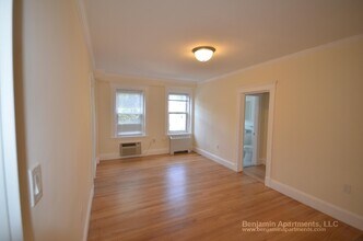 Building Photo - 21 Chauncy St