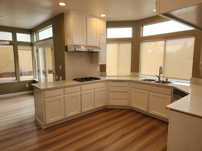 Building Photo - Carmel Valley 4 Bedroom House
