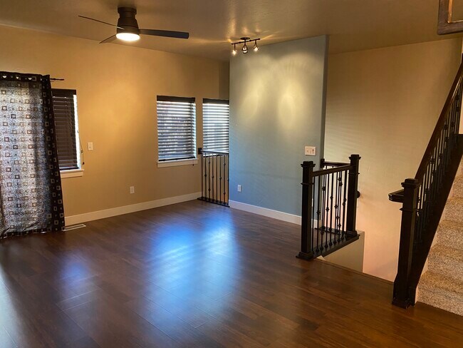 Second floor- living room - 136 W Parramatta Ln
