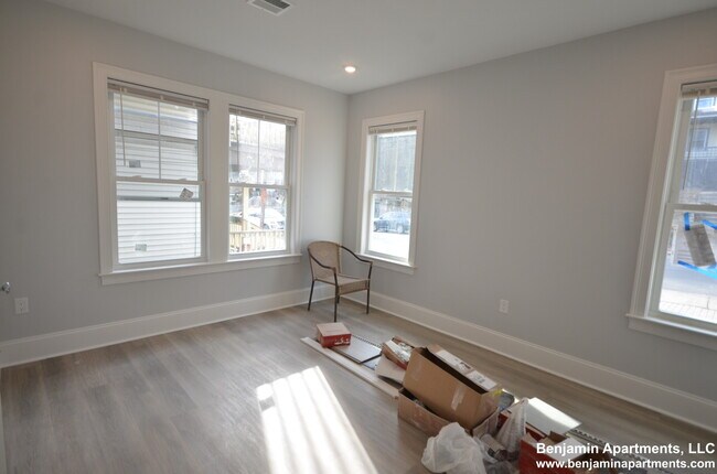 Foto del edificio - 100 Brooks St