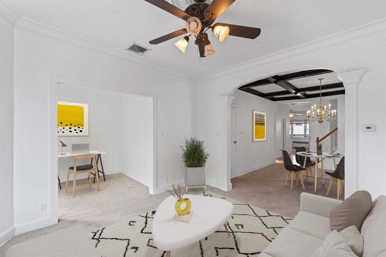 Foto principal - 31 E 40th St