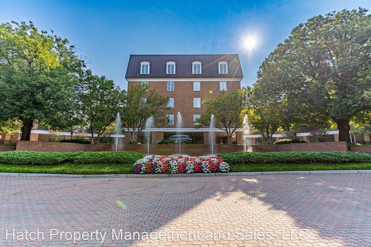 Primary Photo - 3 br, 2 bath House - 8101 Connecticut Ave....