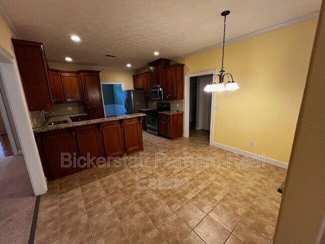 Foto del edificio - 6493 Woodbriar Ln