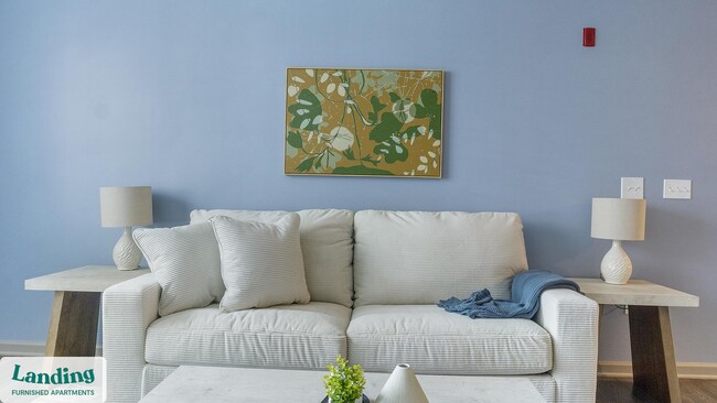 Foto del edificio - 900 E Six Forks Rd