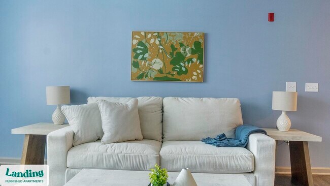 Foto del edificio - 900 E Six Forks Rd