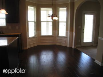 Building Photo - 7265 Round Stone Dr