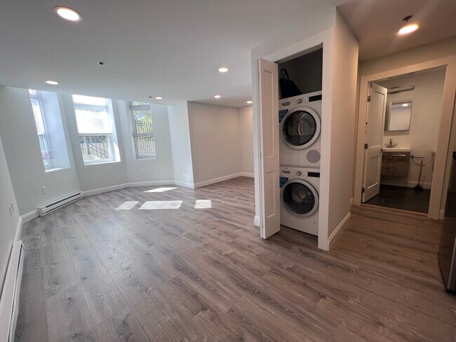 Foto del edificio - 125 Park Dr